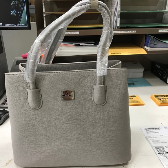 Jessica Moore Large Handbag in Exquisite Gray - Picture 5 of 6